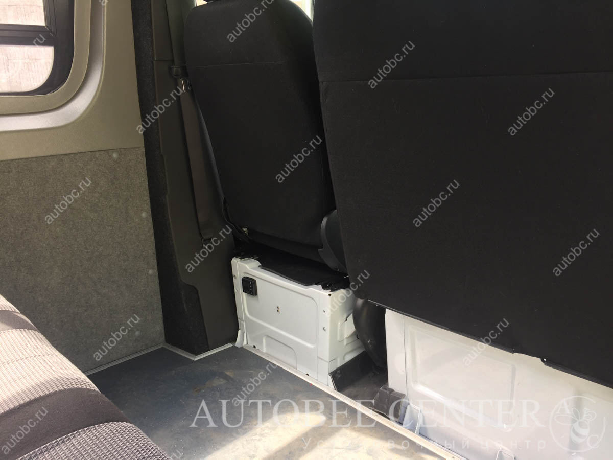 Mercedes Sprinter (Переоборудование в грузопассажирский)