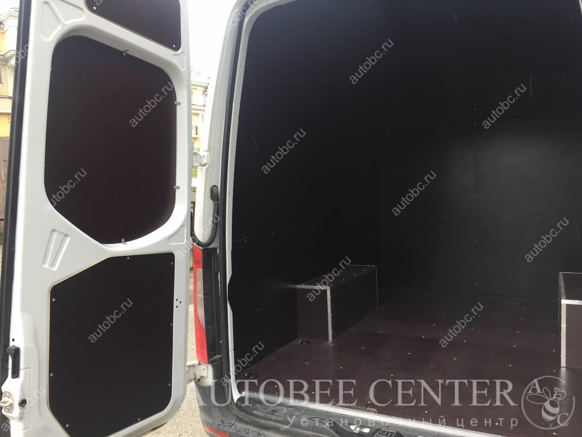 Mercedes Sprinter (Переоборудование в грузопассажирский)