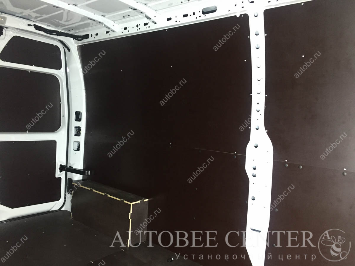 Renault Master L3H2 (обшивка кузова ламинированной фанерой)