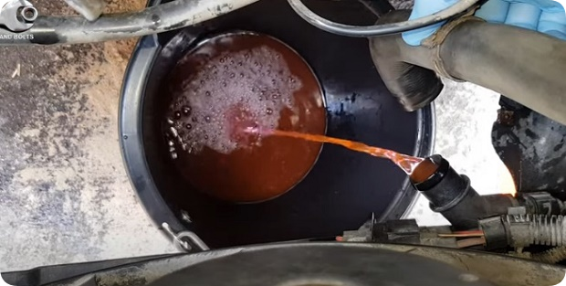 Слив антифриза из системы охлаждения 