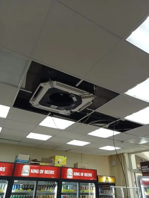 Монтаж кассетного блока в подвесной потолок