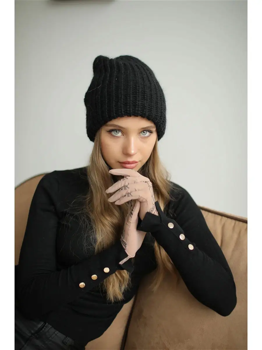 Шапка женская "BLACK OVERSIZE"