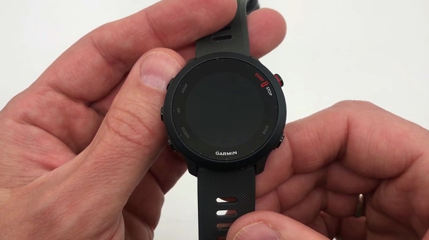 Garmin-Forerunner-55-Obzor-2.jpg