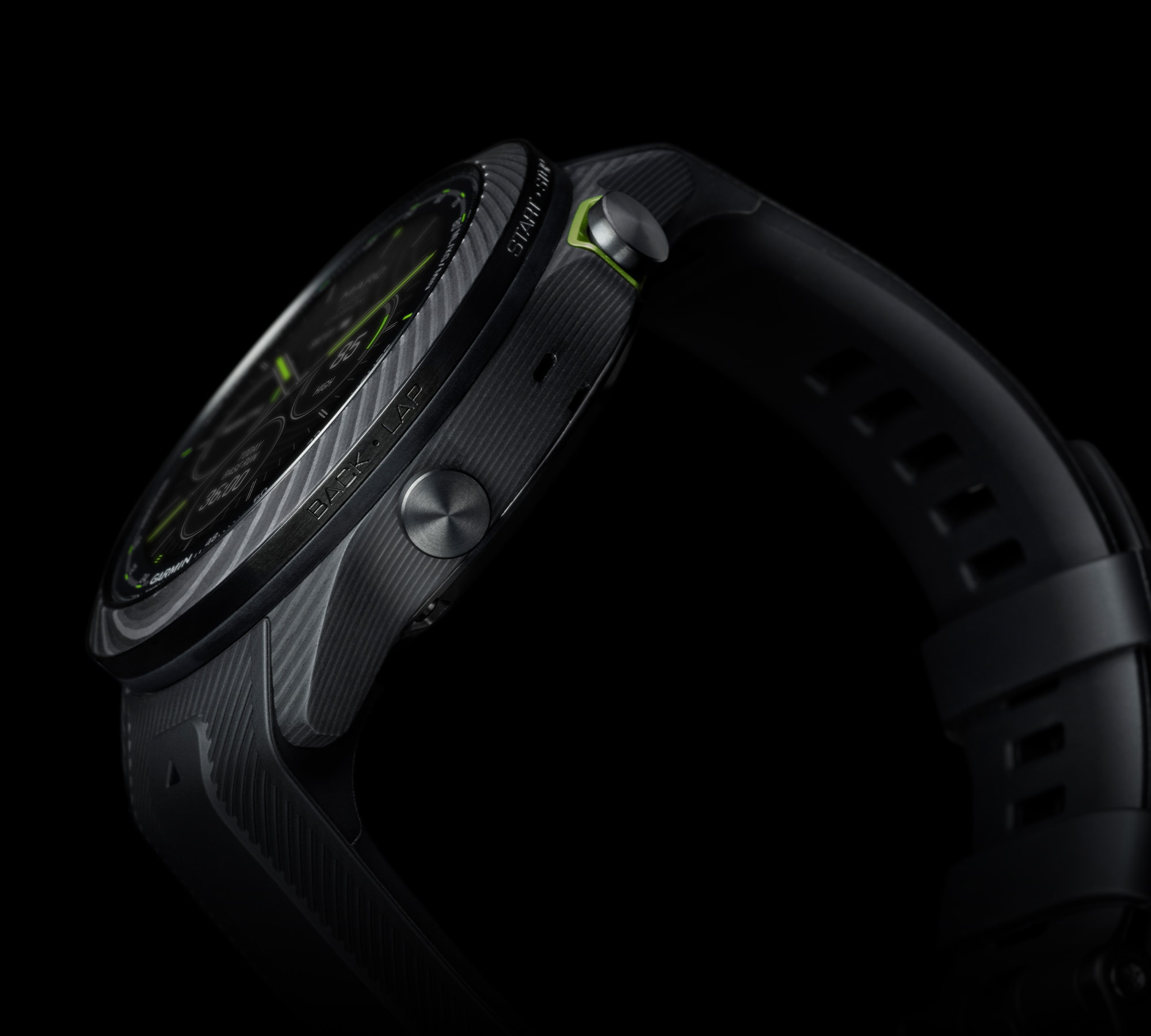 Премиальные материалы Garmin MARQ Athlete Gen 2
