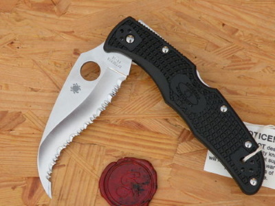 Складной нож Spyderco Civilian