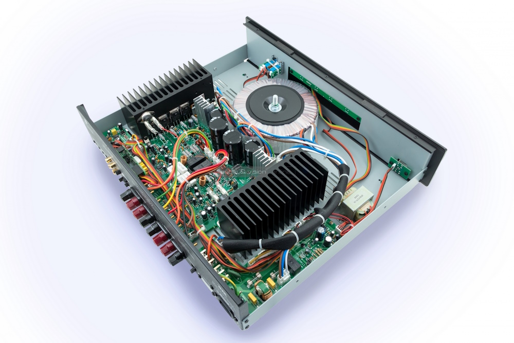 Parasound NewClassic 2125 v.2