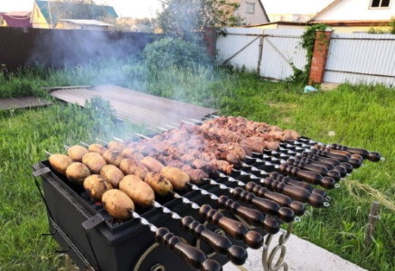 Жарка шашлыка