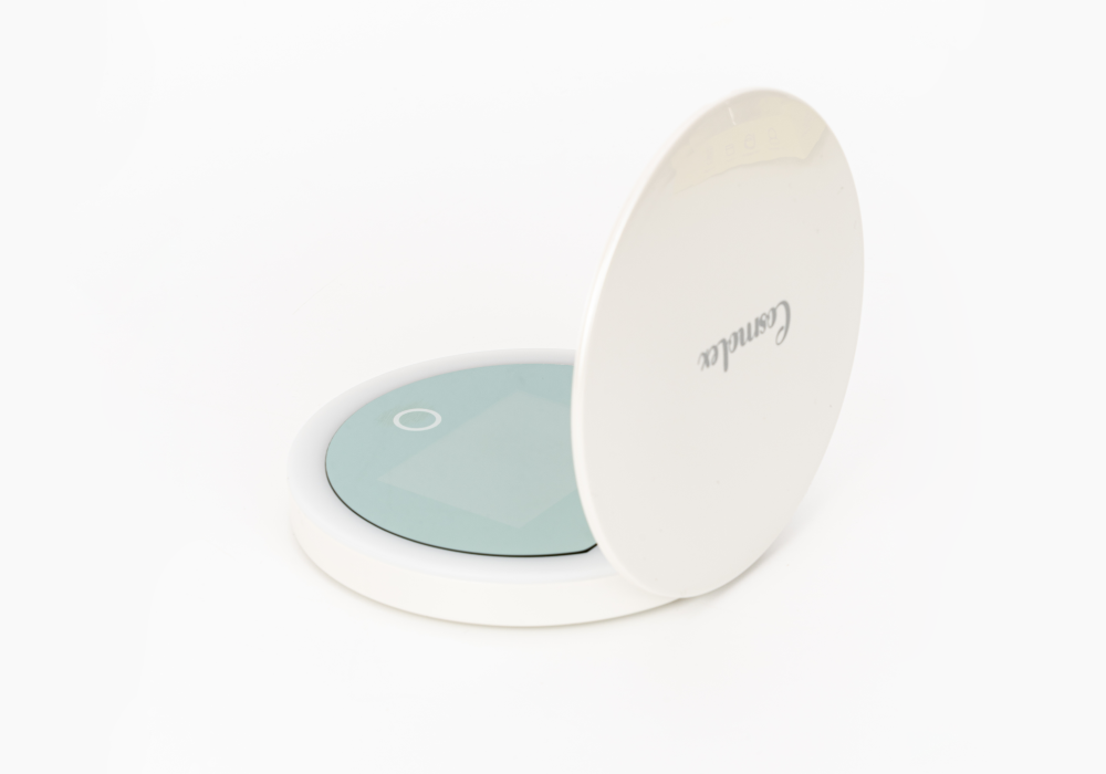 COSMOLEX SPF SMART MIRROR для контроля солнцезащиты COSMOLEX SPF SMART MIRROR с УФ-камерой для проверки солнцезащитного крема