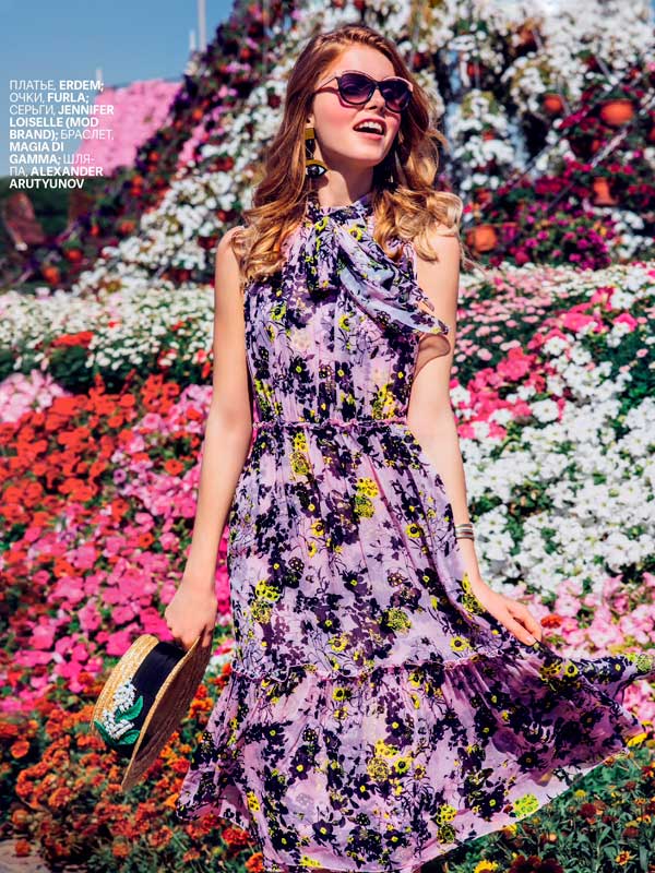 Серьги-In-The-Blink-of-An-Eye-Gold-от-Jennifer-Loiselle-в-Cosmopolitan-April-2016.jpg