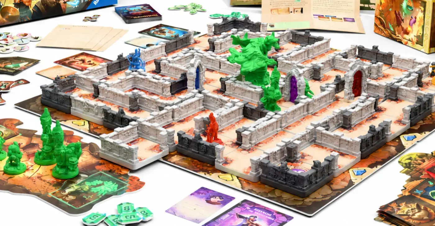 Трёхмерное поле Labyrinth Chronicles с подвижными стенами, порталами и миниатюрами