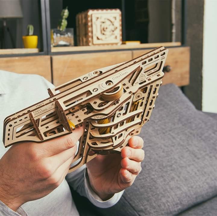 Пусковая установка для самолетика Ugears