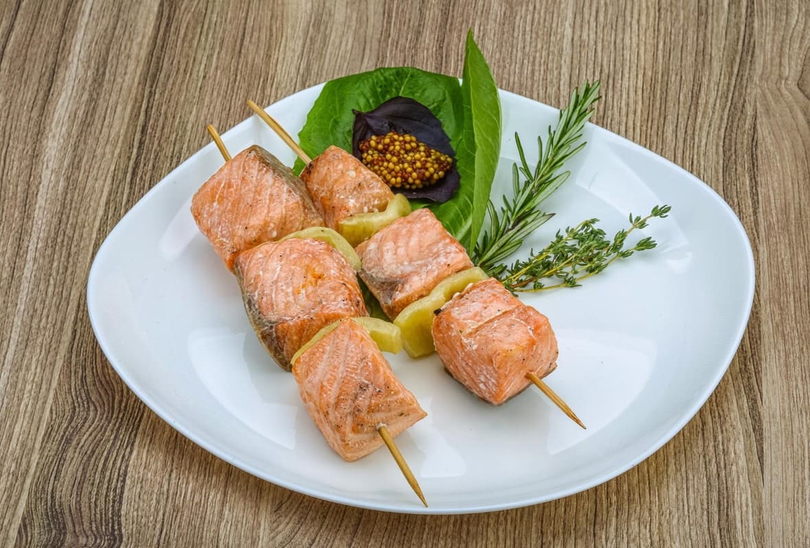 Шашлык в маринаде из ананасового сока шашлык из рыбы на мангале