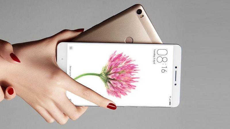 Купить Xiaomi Mi Max в Москве. Цена Xiaomi Mi Max с глобальной прошивкой в России. Обзор Xiaomi Mi Max.