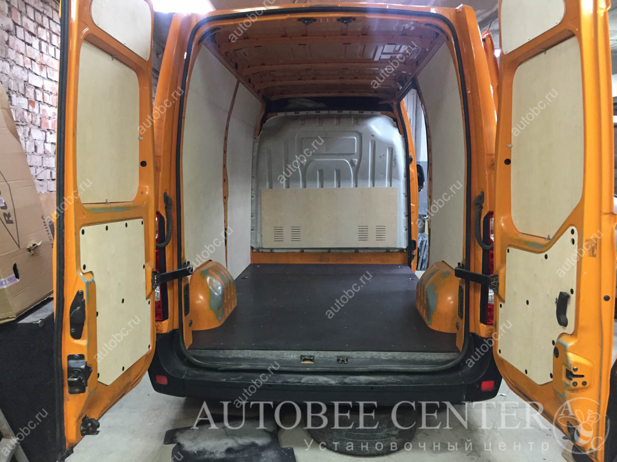 Renault Master 3 (L2H2) (обшивка кузова фанерой)