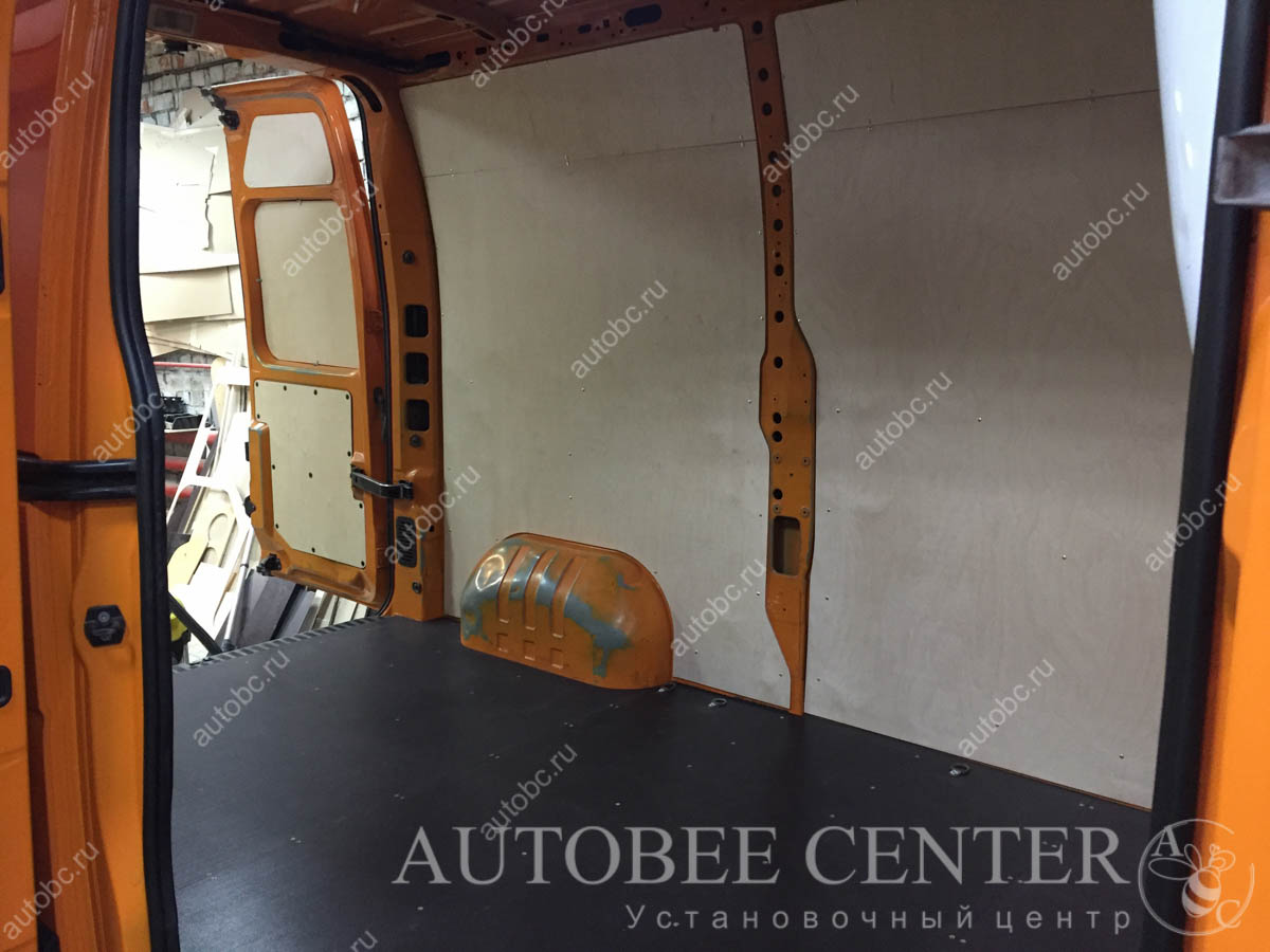 Renault Master 3 (L2H2) (обшивка кузова фанерой)