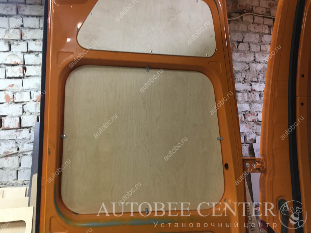 Renault Master 3 (L2H2) (обшивка кузова фанерой)