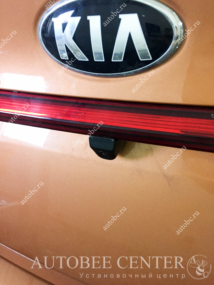 Kia Rio (зеркало с камерой заднего вида)