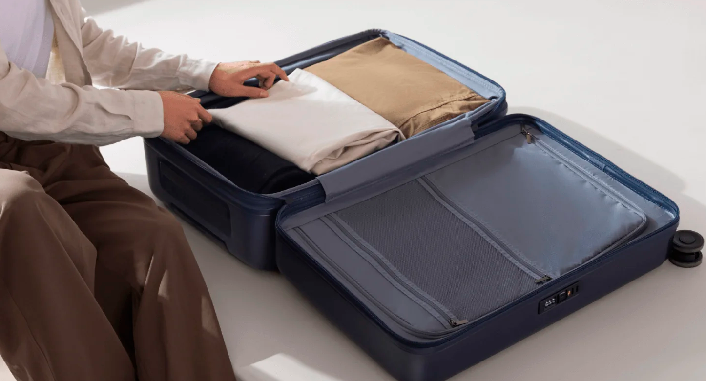 Чемодан Xiaomi Expandable Luggage 20" (XMKRLXXRM)