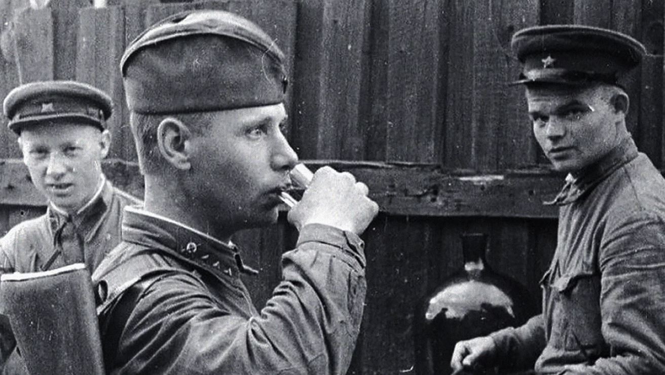 Рис4 Поминальная чарка на войне Рис4 Поминальная чарка на войне.JPG