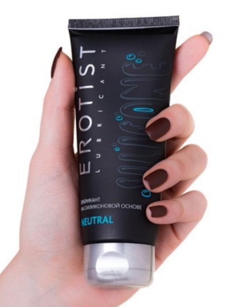 Гель-лубрикант Erotist Neutral silicone, в руке 