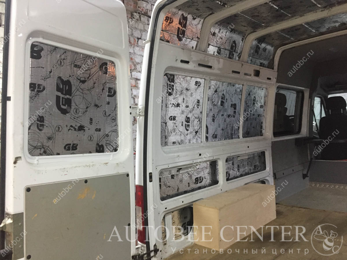 Mercedes Sprinter (шумоизоляция кузова фургона)