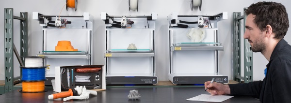 type-a-machines-3d-printing-farm-8.jpg