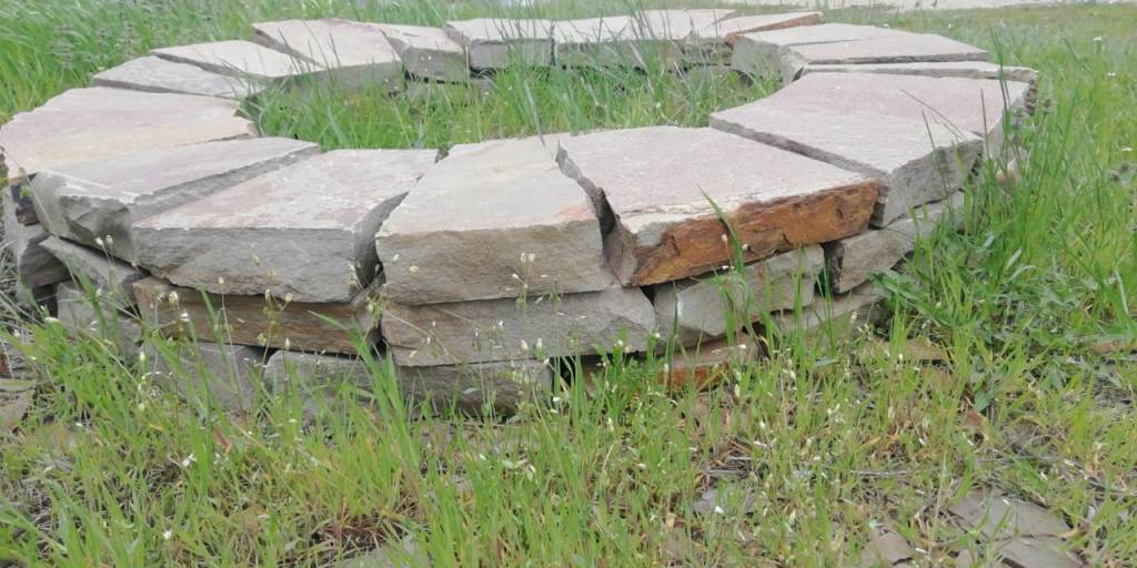 Кострище из камня Бутового серого Кострище из камня Бутового серого