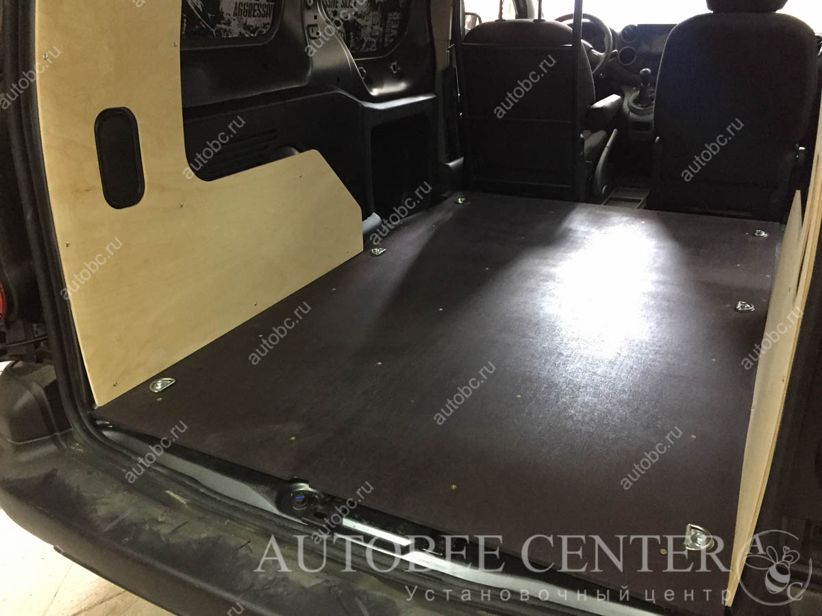 Citroen Berlingo (шумоизоляция и обшивка кузова)
