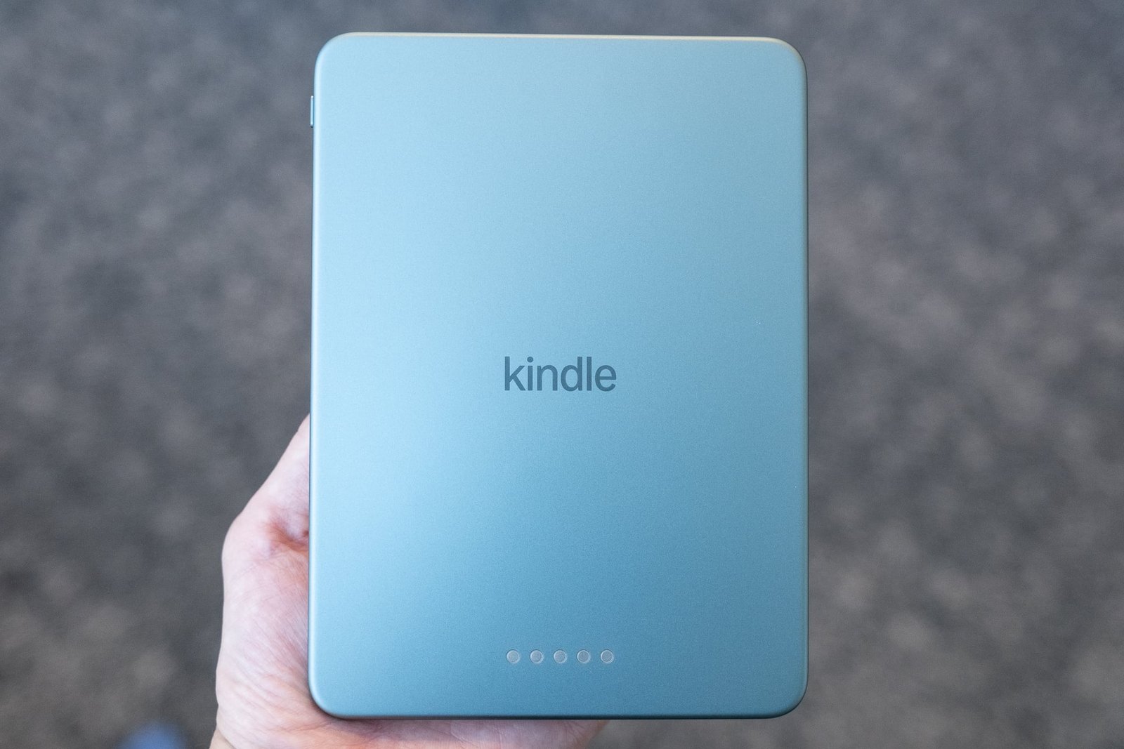 Алюминиевая задняя панель Kindle Paperwhite Signature Edition 2026 в цвете Seaglass Green Алюминиевая задняя панель Kindle Paperwhite Signature Edition 2026 в цвете Seaglass Green