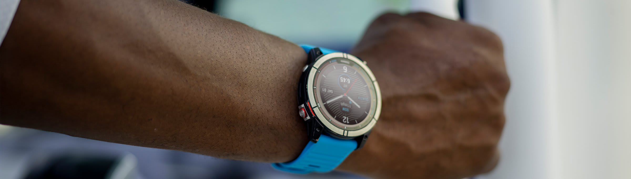 Garmin quatix 7 Standard — Сенсорный экран и кнопки