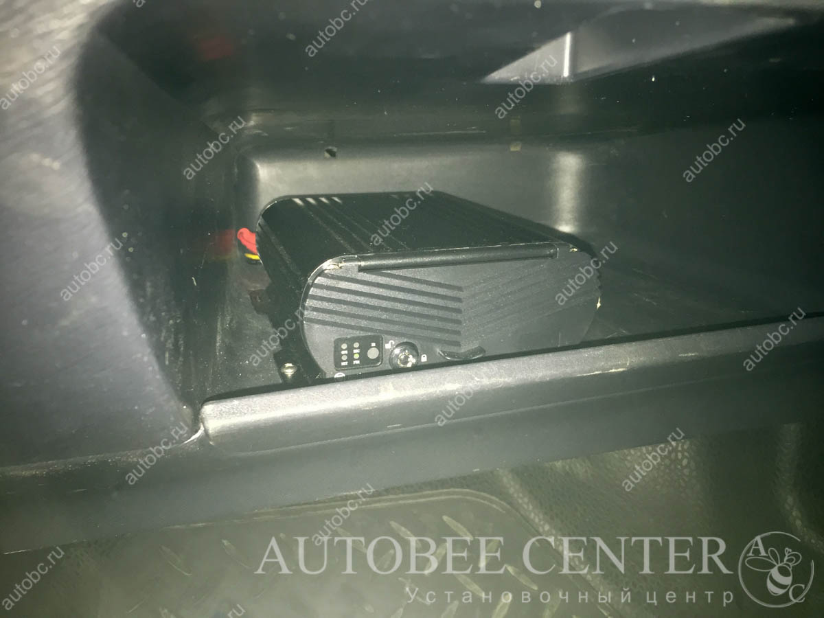 Renault Kangoo (установка видеонаблюдения)