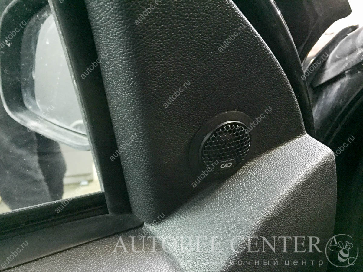 Nissan Terrano (установка акустики DD EC6.5)