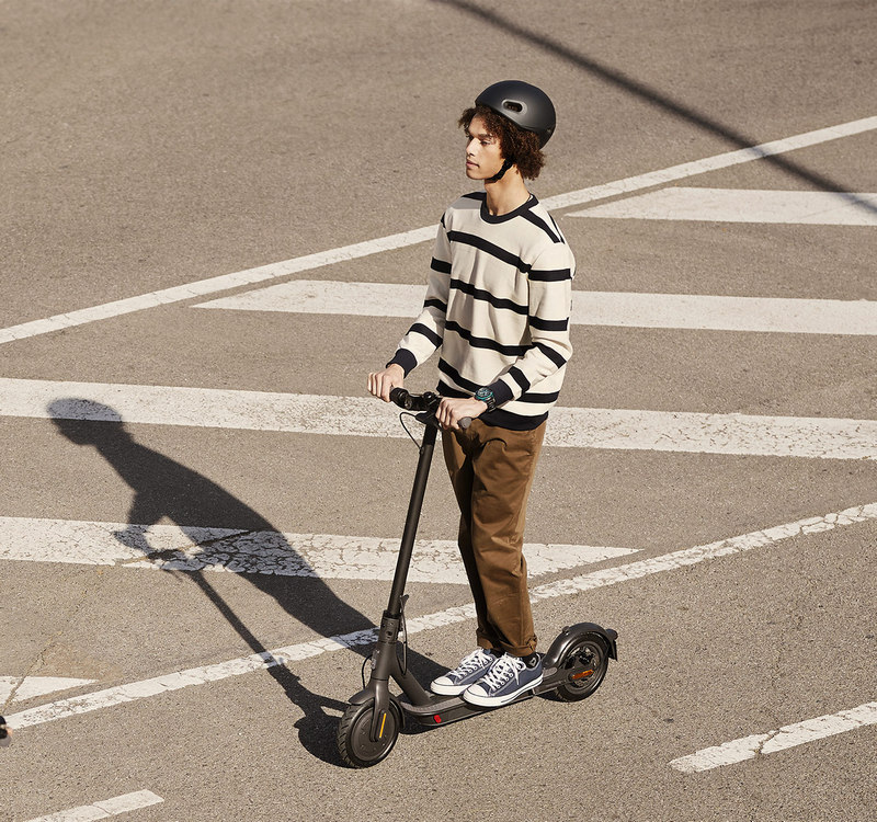 Электросамокат Xiaomi Electric Scooter Essential
