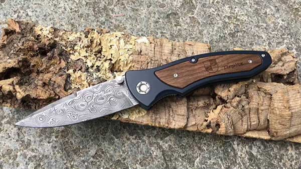 нож от компании Boker