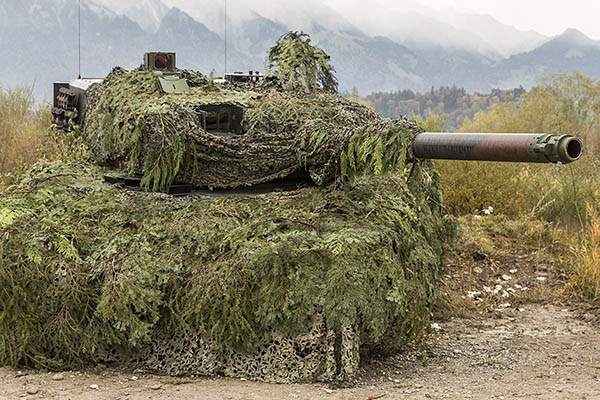 Маскхалат для военной маскировки в зимнее время