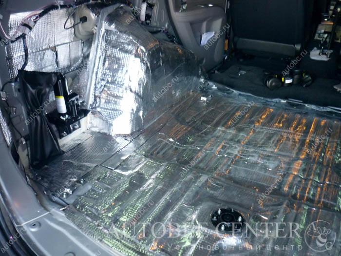 isolation-full_Pajero_Sport_014.jpg