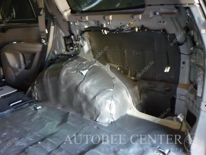 isolation-full_Pajero_Sport_017.jpg