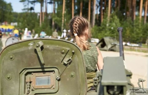 "Уральский меридиан": Международное сообщество приступило к разоружению детей