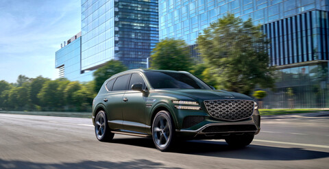 Genesis GV80 Hybrid: первый гибрид бренда на 352 силы
