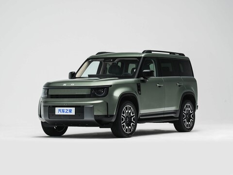 BAIC Xingtan 5X: квадратный SUV на 800 вольт с Huawei ADS 5 Pro и тремя типами привода