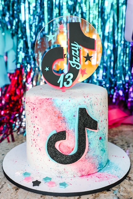 Летняя вечеринка в стиле TikTok
