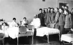 Главная задача врача на войне - спасение жизни