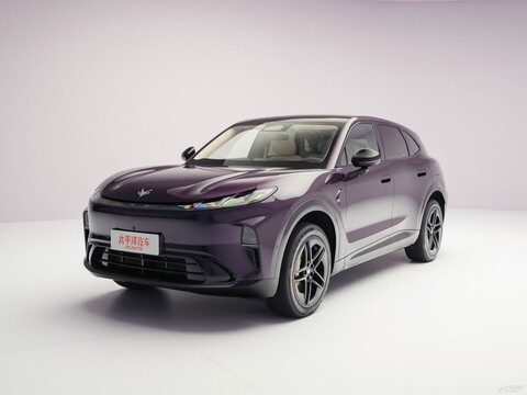 Arcfox Alpha T7: пятиметровый купе-SUV на 800 вольт с автопилотом Huawei за 136 800 юаней