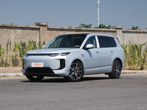 BYD Sealion 08: большой SUV с зарядкой за 5 минут и пневмоподвеской в каждой версии