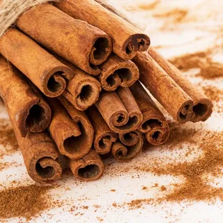 Эфирное масло китайской корицы (Cinnamomum cassia): как его правильно использовать?
