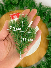 Еловая лапка, цвет светло-зеленый, 11*7 см, трехлапка, набор 30 шт.