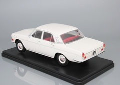 GAZ-24 Volga white 1:24 Legendary Soviet cars Hachette #8