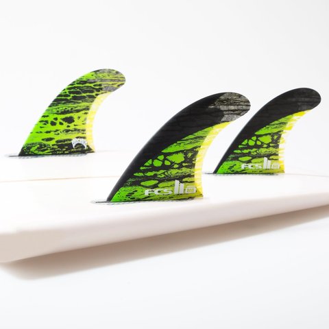 FCS II MB PC Carbon Green Medium Tri Retail Fins компл. из трех М