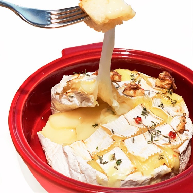 Форма Cheese Baker для запекания и сервировки Emile Henry (гранат)