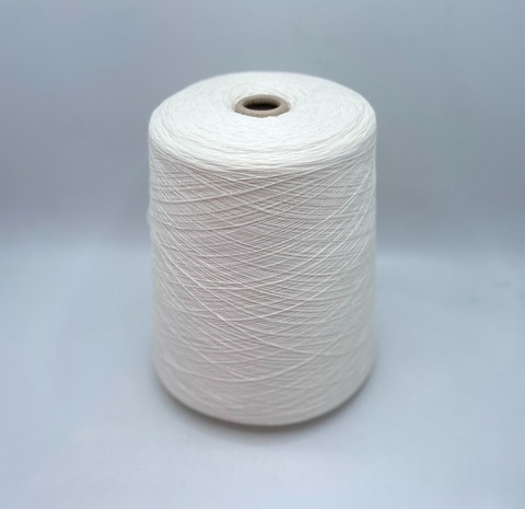 Folco (пр.Италия). 2/28 1400м/100гр, 50% меринос, 50% акрил, цвет-Молочный, арт.33430